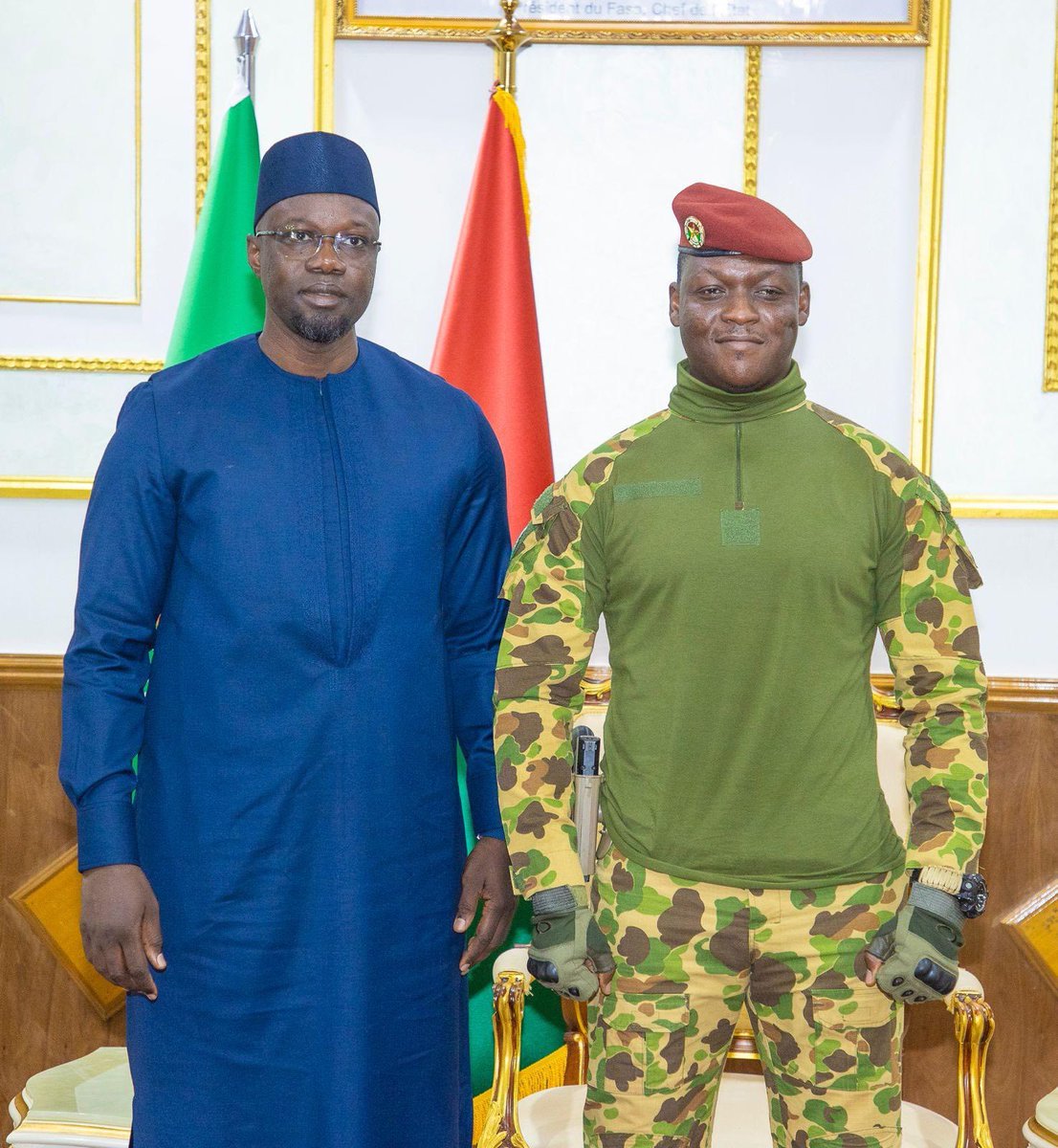amdymustafa's tweet photo. La visite de @SonkoOfficiel au #Burkina marque une rupture #diplomatique. Elle ouvre la voie à un nouveau leadership du #Sénégal en #Afrique, à condition de préserver l’équilibre entre alliances régionales et internationales. https://t.co/Tio9Lggjxv