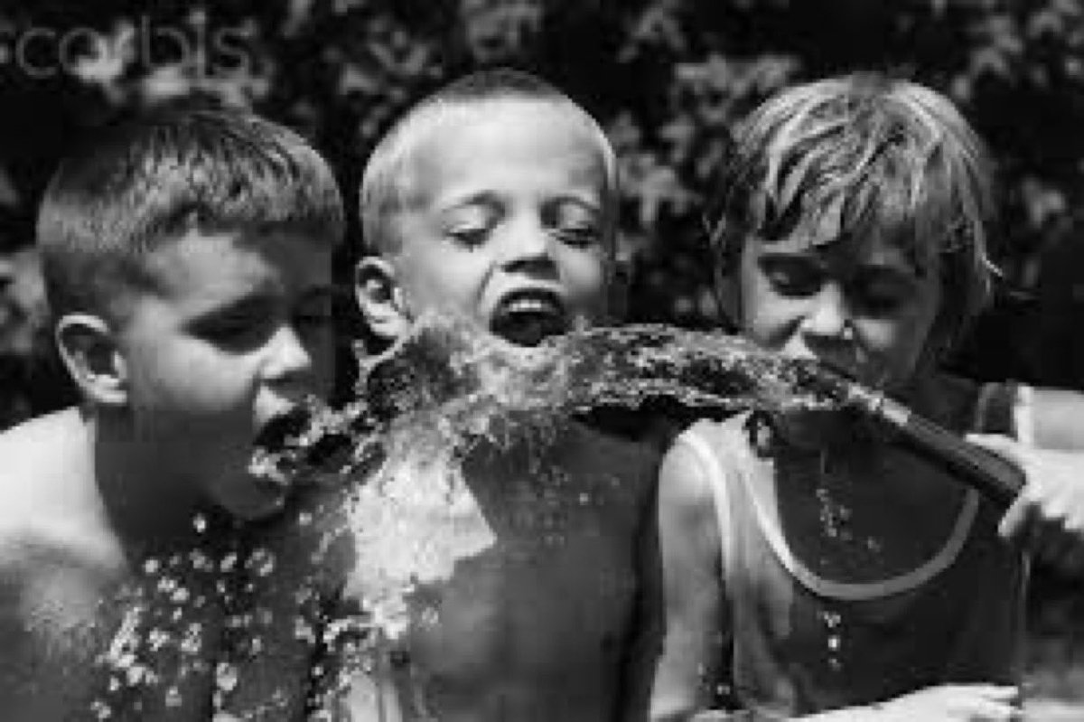 Super70sSports's tweet photo. Random 70s fact: water from the hose was always about 900% more refreshing than it had any right to be. https://t.co/ErYbRiTJAg