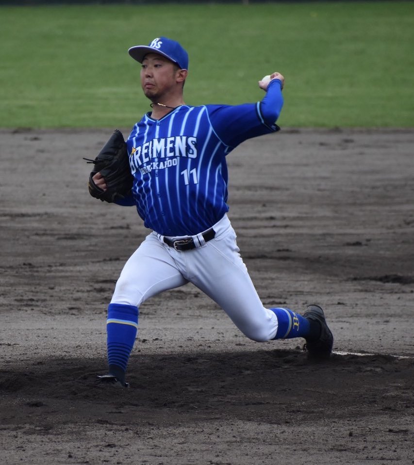 Bremens2020's tweet photo. 今回の大会で3試合21イニングをタイブレークでの1失点のみと大健闘した投手陣です👏
来週から始まるリーグ戦でもよろしく頼みます💪
#北海道ブレーメンズ https://t.co/0LtDe696Nu