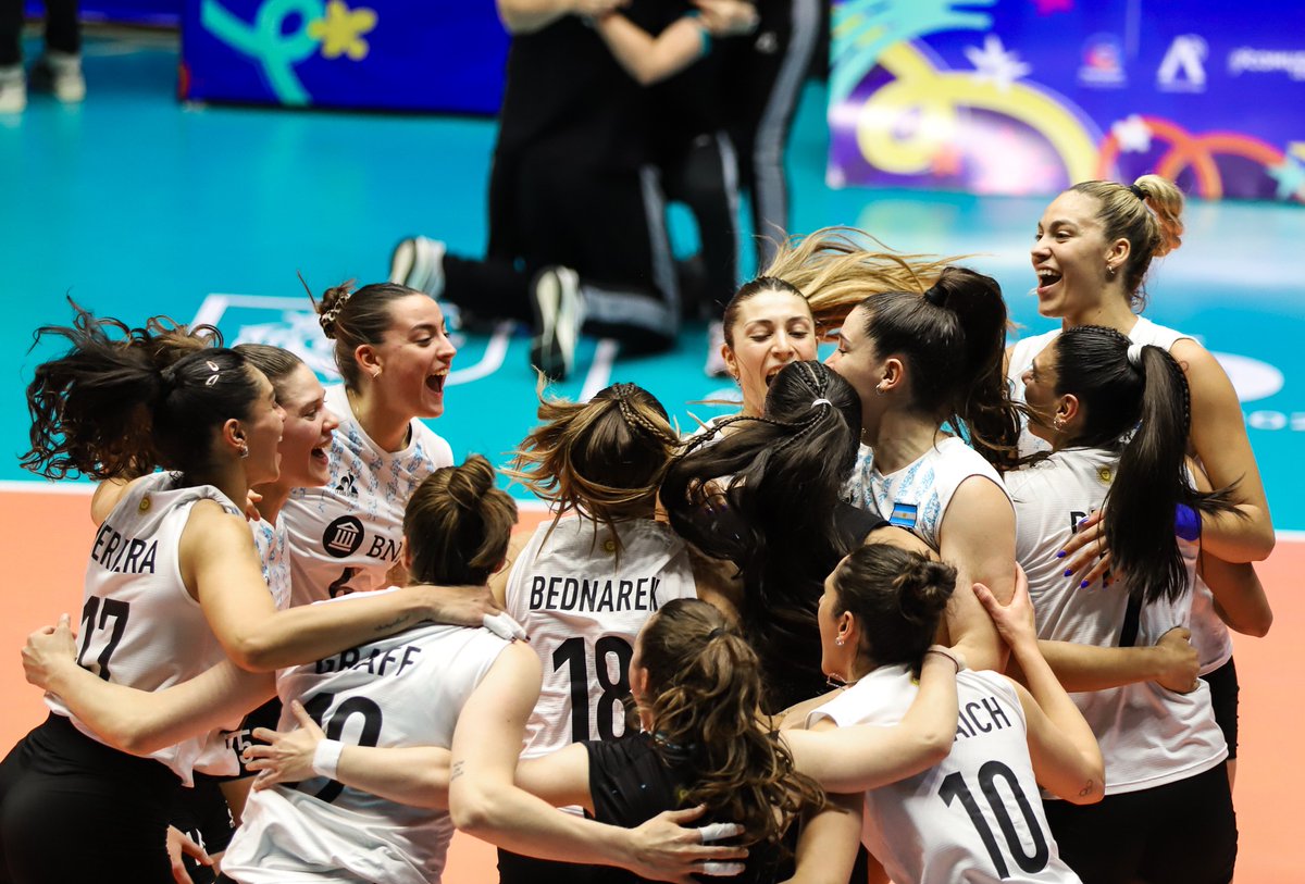 🏐🐾🇦🇷 ¡Venta de entradas para los partidos de Las Panteras! 

Partido en Buenos Aires (28/5)
planout.ar/eventos/es/com…

Partidos en Rosario y Santa Fe (30-31/5 y 1/6)
bue.tickethoy.com/volley