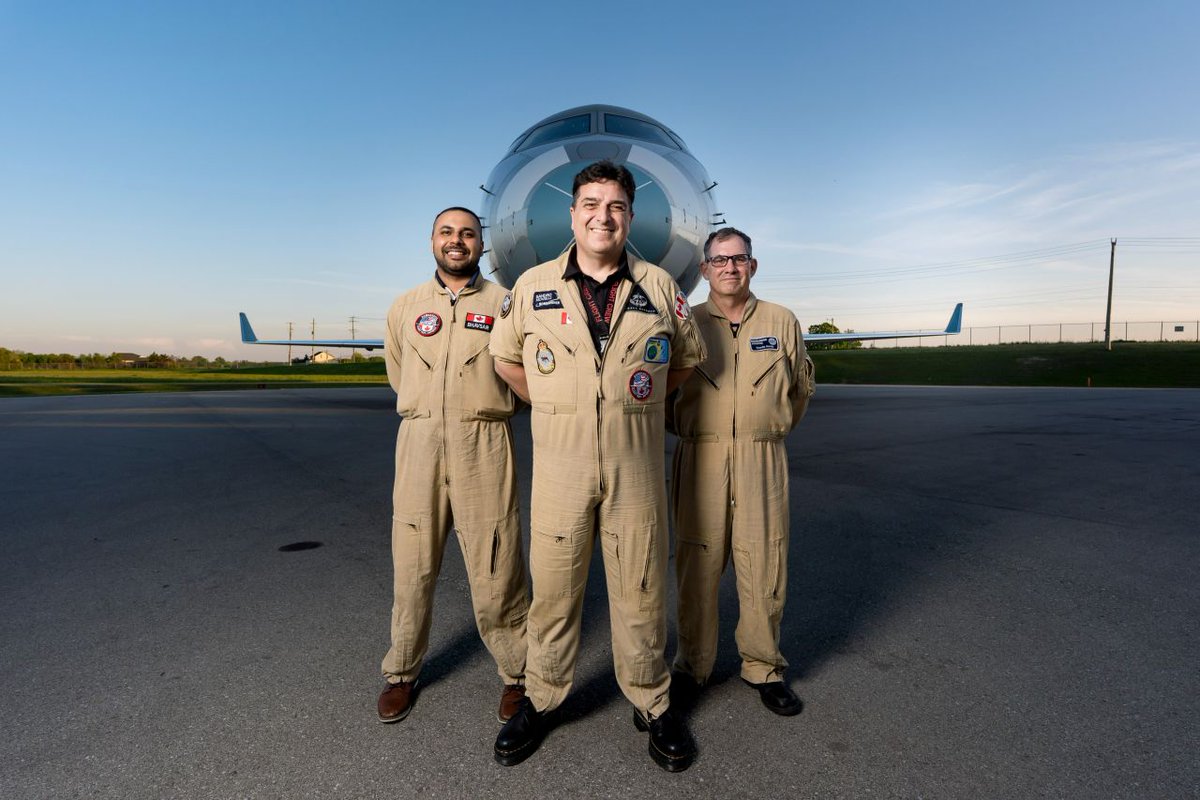 Bombardier's tweet photo. The world’s fastest business jet—our Bombardier #Global8000—has officially completed the inaugural flight of its first production aircraft, flawlessly soaring from @TorontoPearson before landing at @FlyYKF.  
 
The aircraft will soon head to our Laurent Beaudoin Completion Centre (LBCC) in Dorval for interior completion, on its journey to enter into service in 2025. 
 
More details: https://t.co/VbIHuqnqAE
 
#Bombardier #CatchTheMach #FlyYKF #FirstFlight