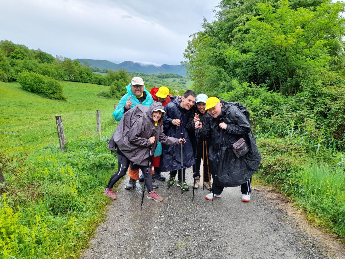 🚶‍♂️ El grup de pelegrins de la @FundacioMAP, preparat per a la segona etapa del #CaminoDeSantiago!
 
💪Aquest 24 de maig comencen la seva segona etapa on han estat mesos d'entrenament per viure aquesta aventura d'inclusió, superació i treball en equip.
 
🔗 fundaciomap.org/el-grup-de-pel…