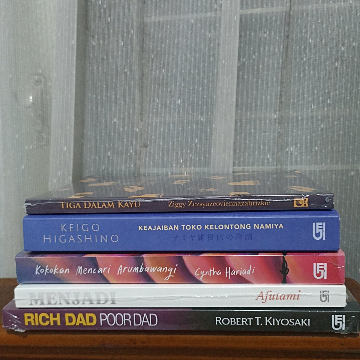 star (❁´◡`❁) tweet media