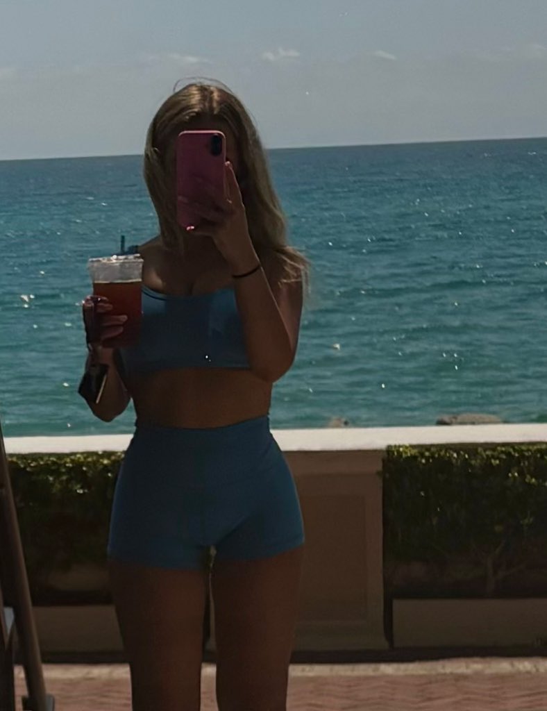 Isabella Maria DeLuca tweet media