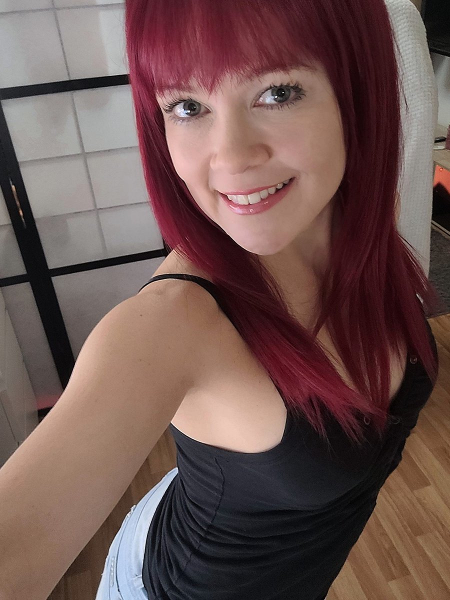 Nicky Stern Official tweet media