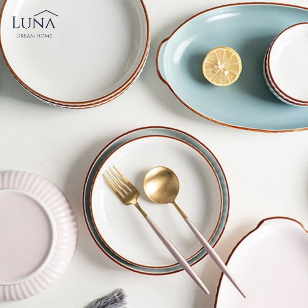 HartiniOmar's tweet photo. Kalau jenis suka benda Aesthetic and simple, grab dinner set mcm ni. So lawa kan☺️

Order sini sebelum habis lagi, ⤵️

https://t.co/5AlGNXJfpW

Nampak la stailo hidang makanan guna pinggan minimalist mcm ni.. mcm tkpercaya plak, murmur ni 😱 https://t.co/UoXCebfcT8