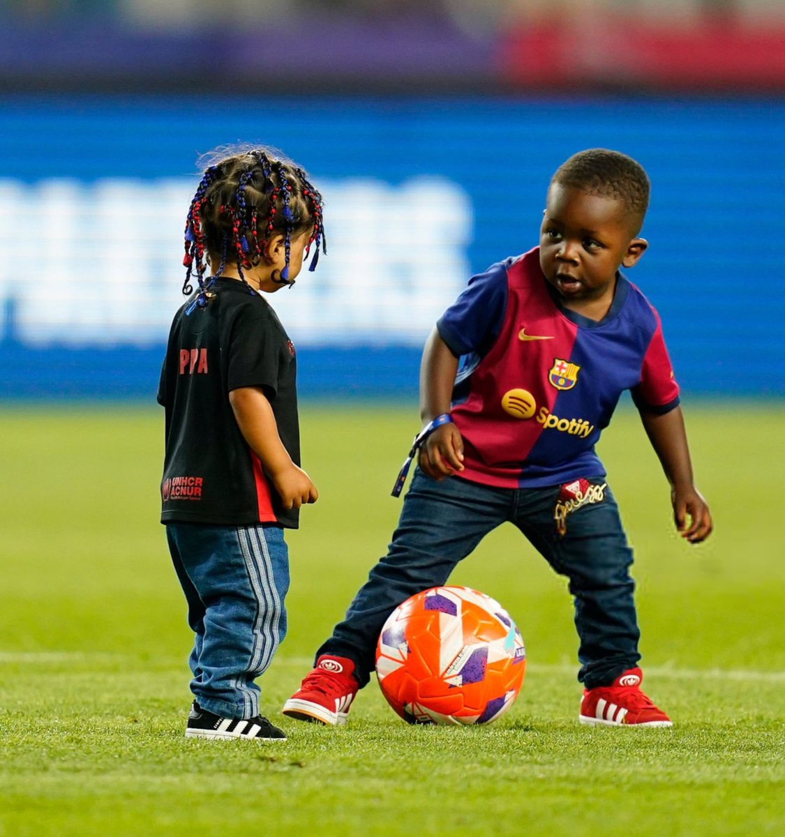 Eles treinando pra enfrentar o modric no el clássico daqui 20 anos.
