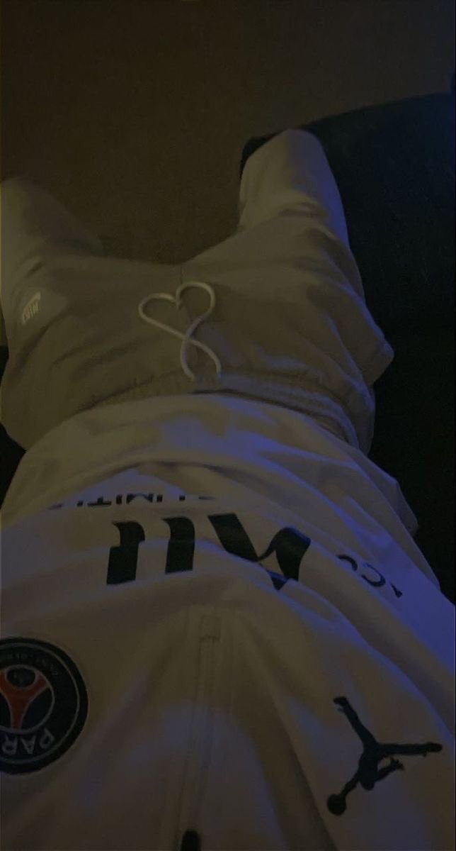 ChatMoon3's tweet photo. qui veut 💋 https://t.co/tgYjhMmfLl