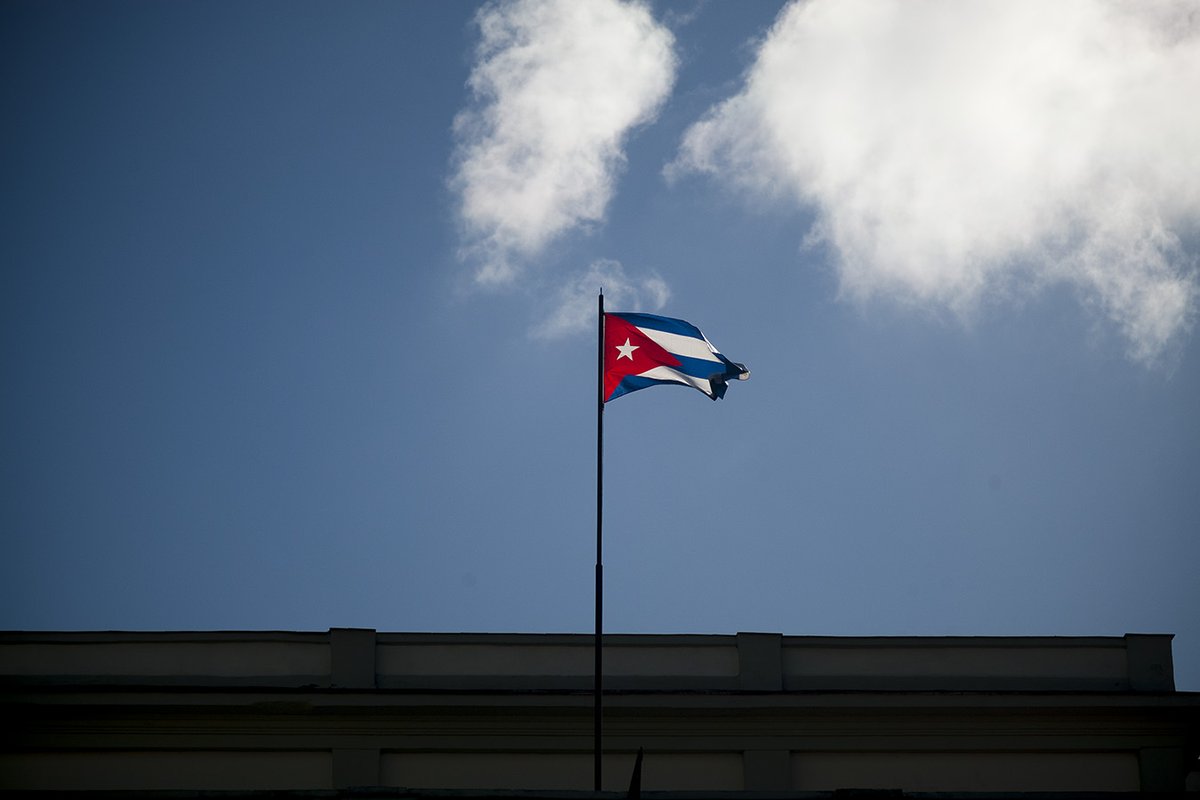 🇨🇺  20 DE MAYO: UN DÍA IGNORADO POR EL RÉGIMEN, PERO INOLVIDABLE PARA QUIENES AÚN CREEMOS EN UNA CUBA LIBRE

Hoy se cumplen 123 años de la proclamación de la República de Cuba.

Ese 20 de mayo de 1902, entre cañonazos, lágrimas y vítores, se izó por primera vez la bandera cubana