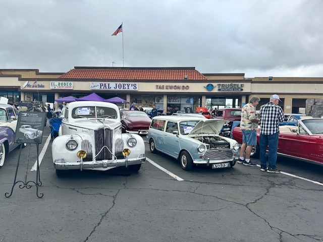 What a great day of "eye candy" at this terrific fundraiser for the <a href="/BrailleInst/">Braille Institute</a> this past weekend in San Diego!  POM's Blanca Castro was on hand with her small but mighty Mini, and a good time was had by all!