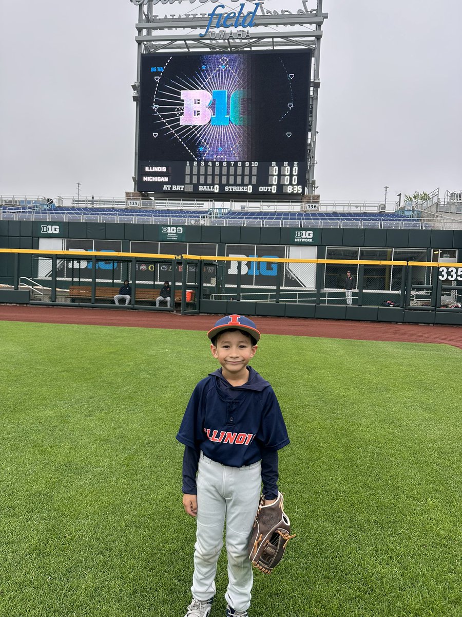 Zach Luevanos tweet media