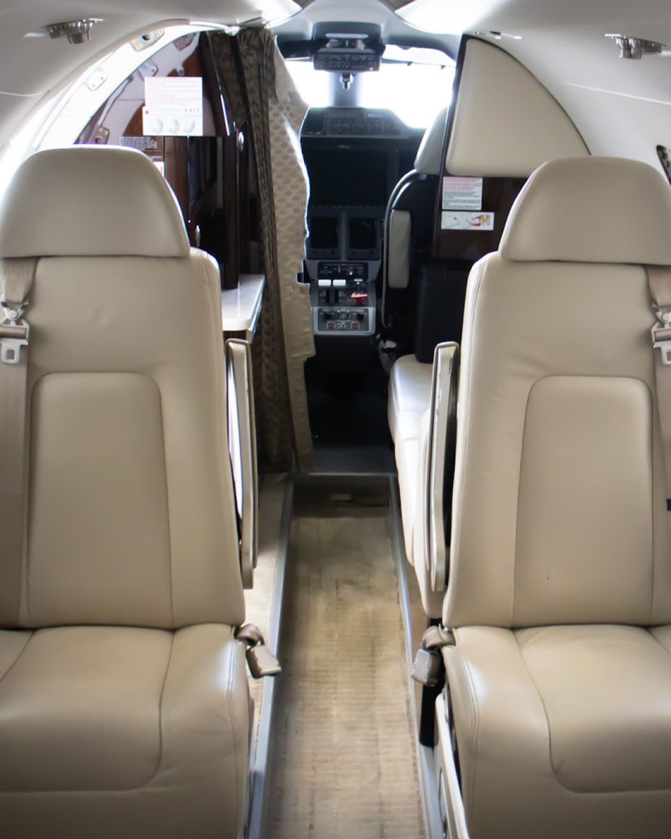 fly_advanced's tweet image. Experience the perfect blend of performance and luxury with the Phenom 300. This light jet offers lots of seating, a great range, and a great cruise speed. #Phenom300 #LightJet #PrivateJet #JetCharter #BusinessAviation #FlyPrivate #PrivateAviation #EmbraerJets #ExecutiveTravel