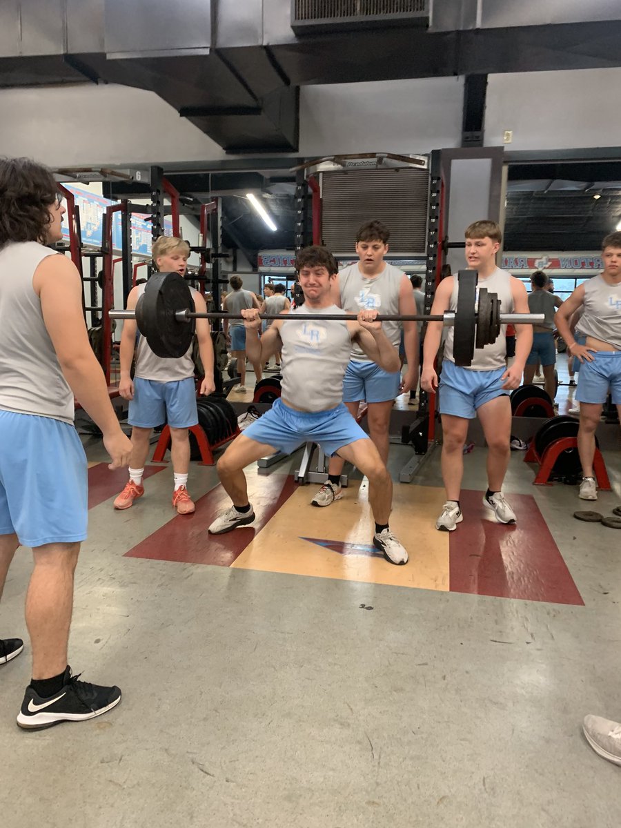 Lots of good weight being thrown around by the Raider this morning!💪 Just about everyone with a new PB!🔥