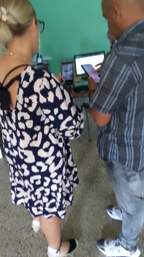 Yoliván Prevost Candó (@yolivanc41557) on Twitter photo Intercambio en el pre Arístides Viera,un colectivo a respetar en La Habana <a href="/CubaMined/">MINED</a> <a href="/DamianP16100172/">Damian Perez</a> <a href="/DiazCanelB/">Miguel Díaz-Canel Bermúdez</a> <a href="/DirectEducaHab/">Karenia Marrero Arrechea</a> <a href="/jacquelinesr72/">Jacqueline Sanchez Rivero</a> <a href="/IzquierdoAlons1/">Livan Izquierdo Alonso</a> @ Intercambio en el pre Arístides Viera,un colectivo a respetar en La Habana <a href="/CubaMined/">MINED</a> <a href="/DamianP16100172/">Damian Perez</a> <a href="/DiazCanelB/">Miguel Díaz-Canel Bermúdez</a> <a href="/DirectEducaHab/">Karenia Marrero Arrechea</a> <a href="/jacquelinesr72/">Jacqueline Sanchez Rivero</a> <a href="/IzquierdoAlons1/">Livan Izquierdo Alonso</a> @