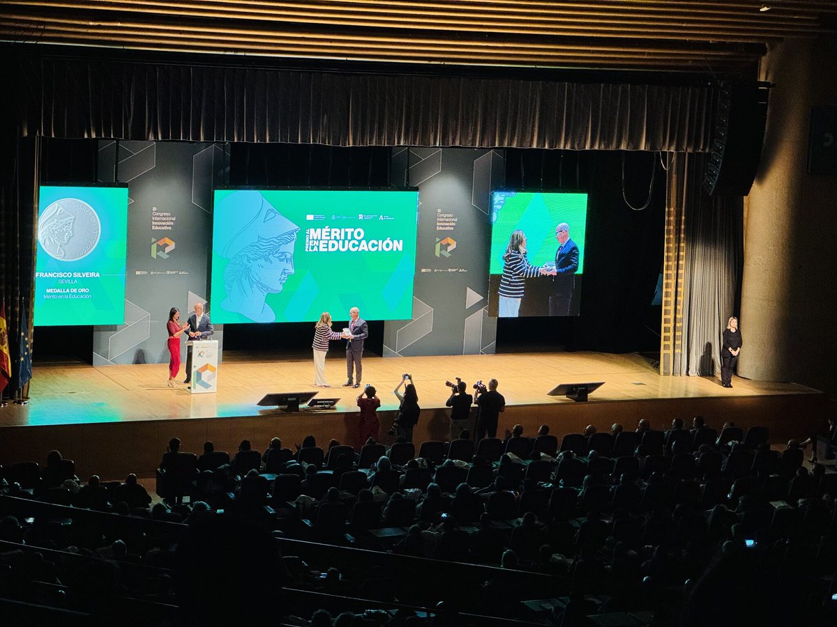 La #VR ya está transformando la educación, y así lo mostramos en el III Congreso Educativo de Andalucía

Junto a <a href="/Meta/">Meta</a>, presentamos Meta Horizon for Education, una solución inmersiva que ofrece nuevas formas de enseñar y aprender.

¡Gracias a todos los que lo hicisteis posible!