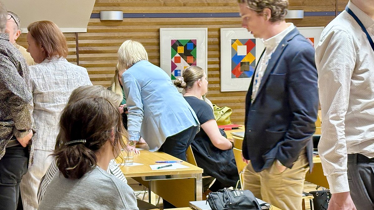 ELY-keskuksen, Finnveran, Business Finlandin ja tuoreiden työllisyysalueiden yritysasiantuntijoiden läsnätapaaminen järjestettiin tiistaina 20.5.2025 teemalla ”Yritysasiantuntijat ja -palvelut tutuiksi”.

#ELYkeskus #elinkeinot #osaaminen #EUrahoituspohjoisessa #maaseuturahoitus