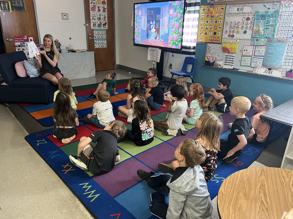 Our <a href="/KickapooChiefs/">KickapooHighSchool</a> A+ tutor from the fall came back to visit! These kids adored Miss Kate and were so excited for her to come see them before they finished kindergarten on Friday! We are so proud of her and are excited for her to start at Drury this fall!