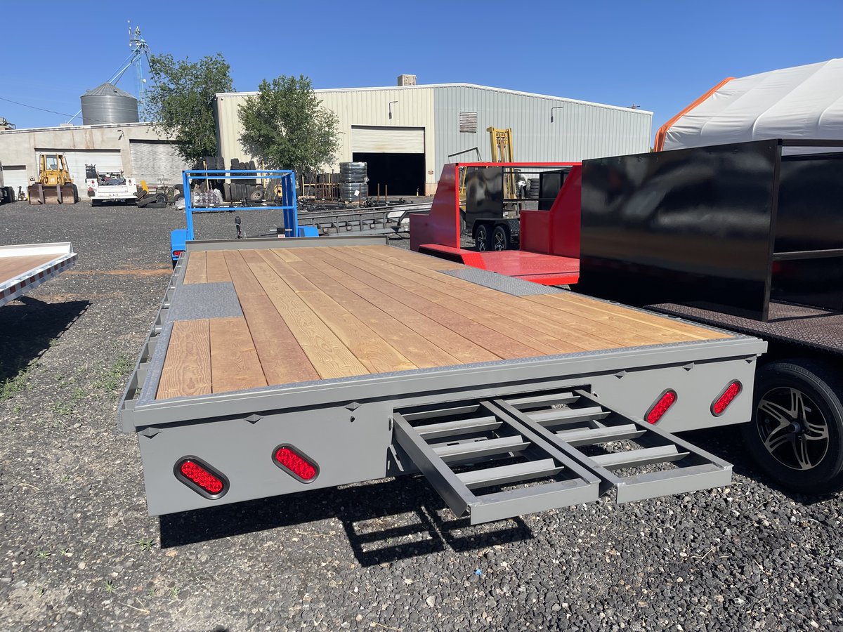 7sonstrailers's tweet image. 🚨 8.5x20 14K Deckover Trailer – $8,150 🚛
Built tough: Steel I-beam, 3” tube crossmembers, LED lights, slide-out ramps, 15K jack, spare mount &amp;amp; more.
✅ 5-Year Warranty
🛠 Family-Owned in AZ
📞 435-229-1741
🌐 7SonsTrailers.com
#Trailers #Deckover #ForSale