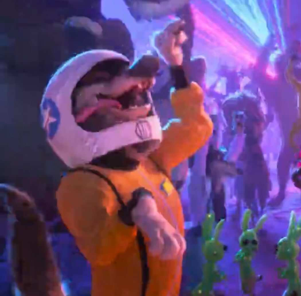 ASTRONAUT DOG