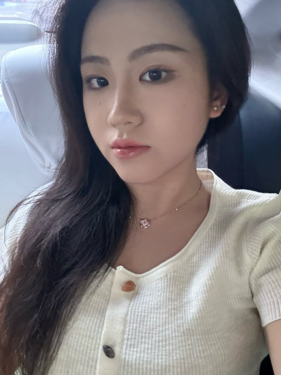 April_guanguan's tweet photo. 女王p驾到 https://t.co/7cgLPuUQVz