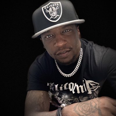 AJenkines's tweet photo. #NewProfilePic https://t.co/iZZzUYB8oe