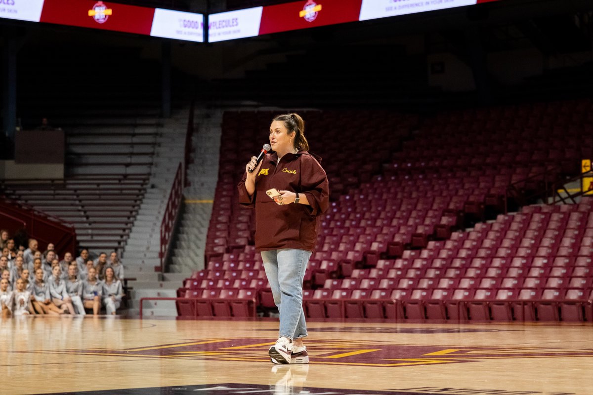 GopherSports's tweet photo. 𝐂𝐨𝐚𝐜𝐡 𝐨𝐟 𝐭𝐡𝐞 𝐘𝐞𝐚𝐫 🏆

Congratulations to Gopher Spirit Squad Head Coach Amanda Gaines on being named National Dance Coaches Association College Coach of the Year!

Release: https://t.co/bHWSeqc8hc https://t.co/G1xX98709s