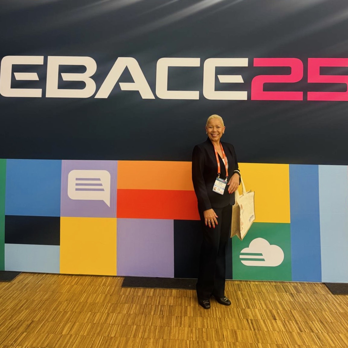 OdysseyBahamas's tweet photo. #EBACE2025 is in full swing! 😎 ✈️
@EBAAorg #Geneva. The place to be for global #aviation leaders.✈️
Zelda is meeting & sharing how #OdysseyAviation’s elite #FBOs deliver world-class service, safety & support at every location.
Elevating business aviation🛫
#BizAv #avgeeks 😎 https://t.co/FNjfaKuiTc