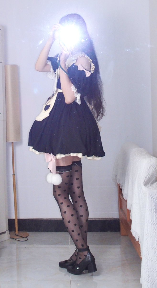 终于给这条裙子配到了一双满意的袜子🫠#Lolitafashion #可爱的男孩子 #男娘