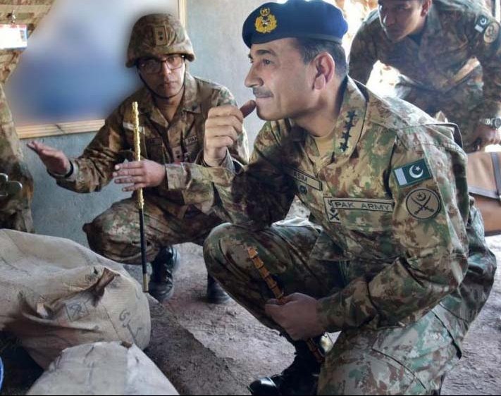 baghihehe's tweet photo. Sarrrr agla stop nishan-e-haider https://t.co/u6f7jdBTr6