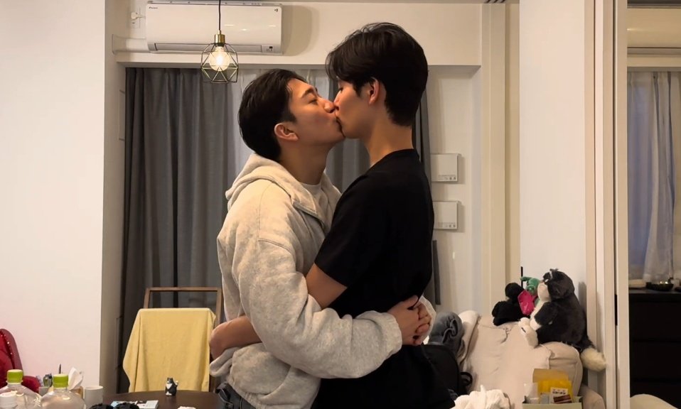 akaSarv's tweet photo. Happiness looks perfect on them.💞 https://t.co/KDGHTfIrAd