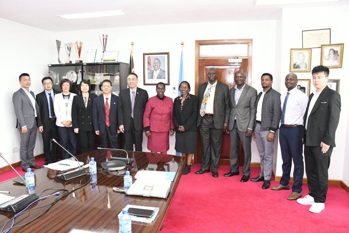Today, I received the VP of Shanghai University of Electric Power, Prof Fu Yang for a courtesy call. We explored new partnerships, proving our commitment to global competitiveness. Grateful for his leadership in placing sustainable development at the heart of higher education.