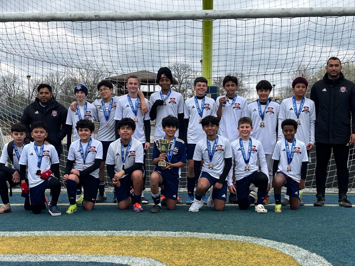 USAofIndiana's tweet photo. 2012B Red wins the USYS National League Great Lakes Premier 1 Division to automatically qualify for the USYS Midwest Regional Championships this summer in Overland Park, Kansas! 

Way to play! 👏

#USAofIndiana #WeTeachMoreThanJustTheGame https://t.co/yKhGdRpuzS