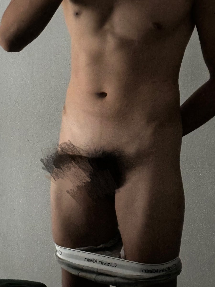blueblsky's tweet photo. anyone willing to have it? 
#sgnsfw #sgfwb https://t.co/TEgQoKOGxP