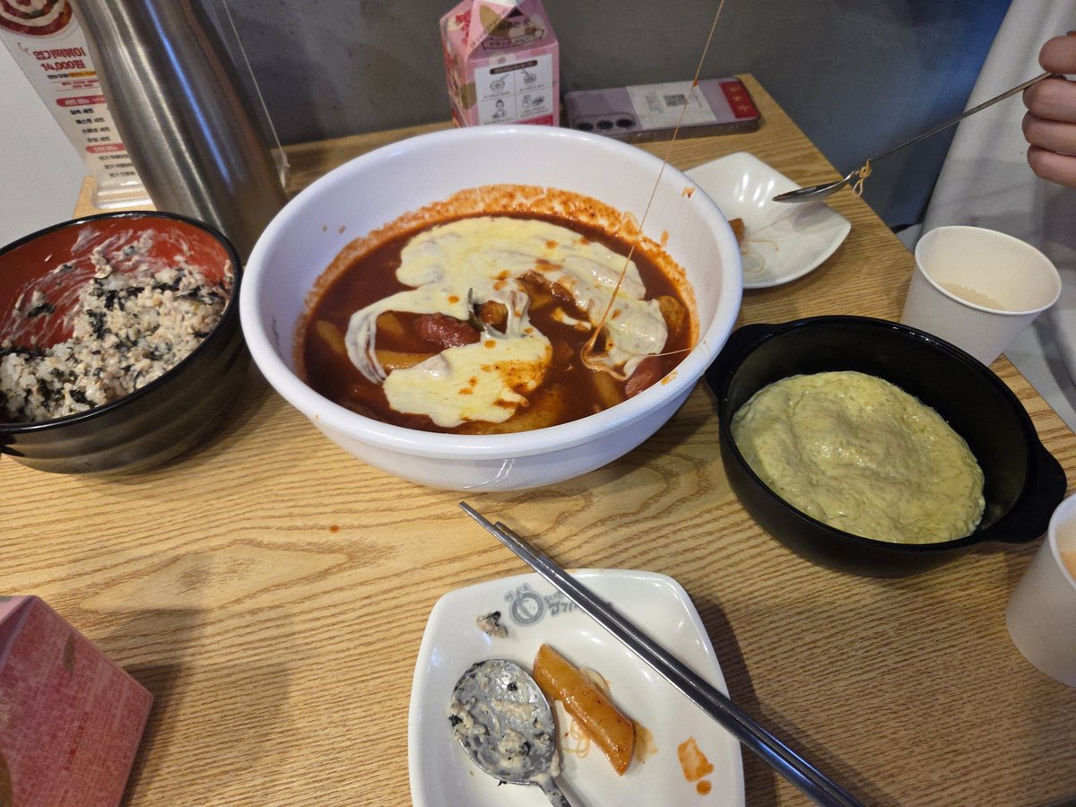 syula_lo's tweet photo. @ru20_0 맛잇겟지 https://t.co/OhH7Yy03IZ