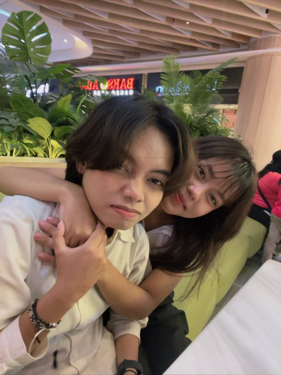 meyyi 🍓 tweet media