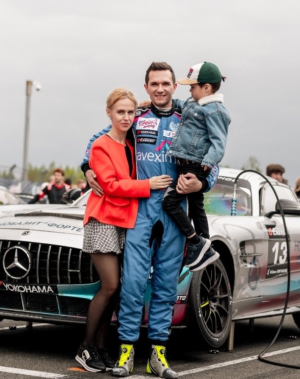 Mikhail Aleshin (@mikhailaleshin) on Twitter photo 