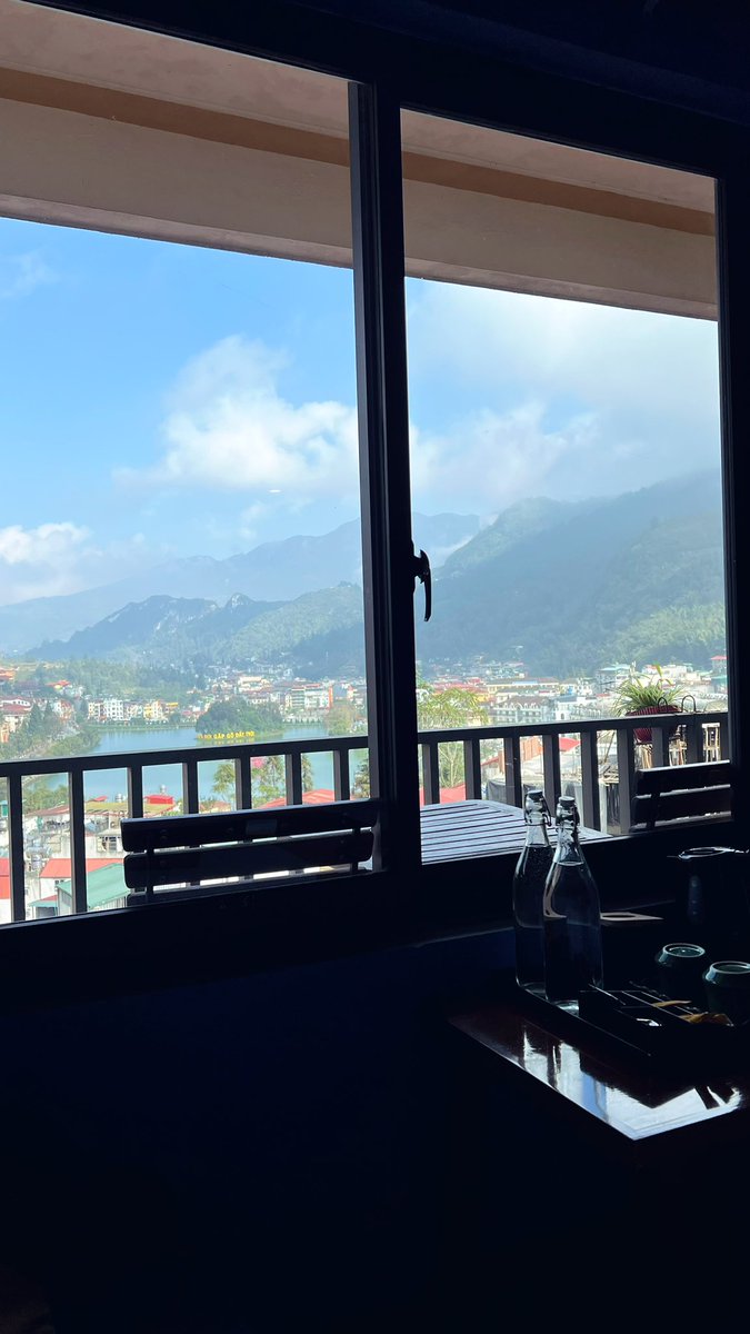 hafizjvsoh's tweet photo. @kyumadethings Random view in hanoi &amp; sapa dec last years. Nak pegi lagi 😖 https://t.co/M2nq8xbB4m