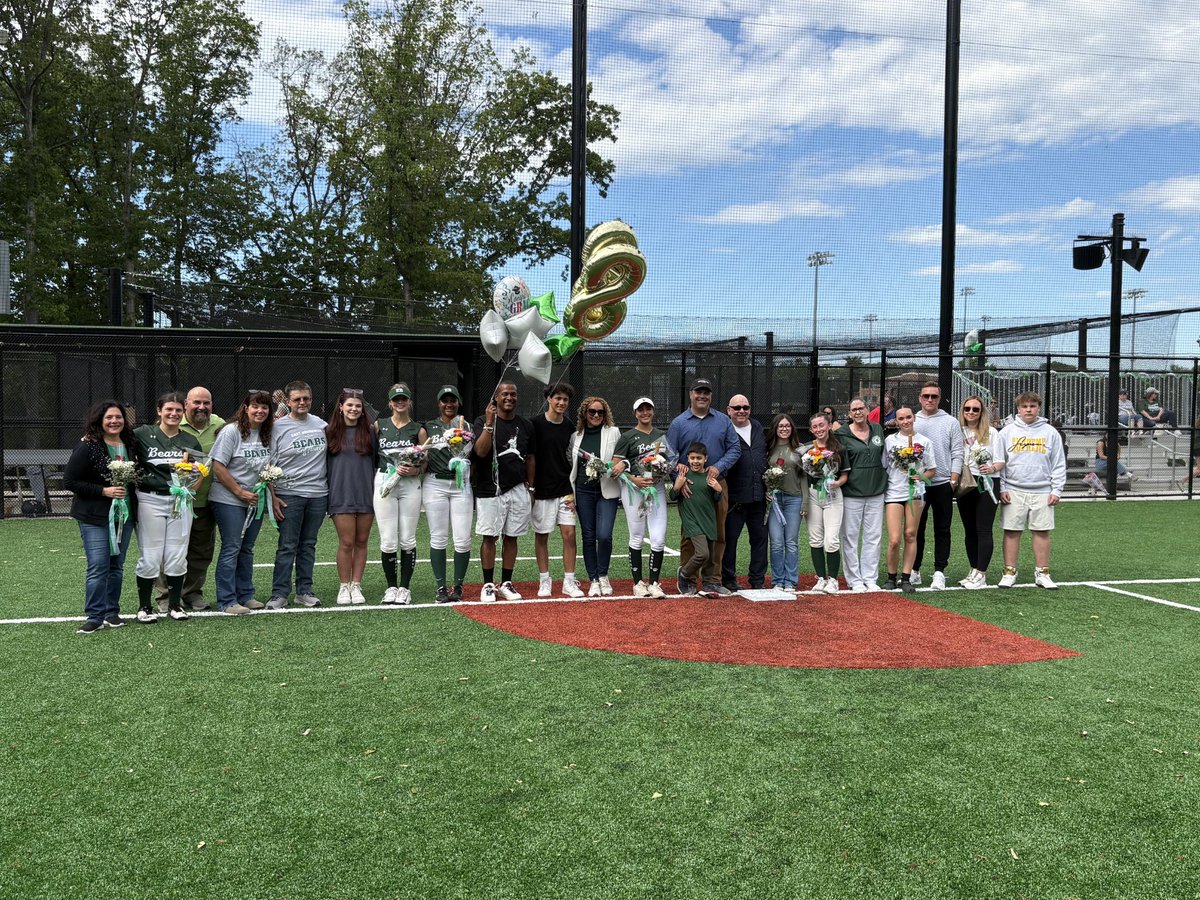 Congrats to our 2025 senior class on a stellar four years of games and memories! Thank you for your commitment and the support from your families on this amazing journey!