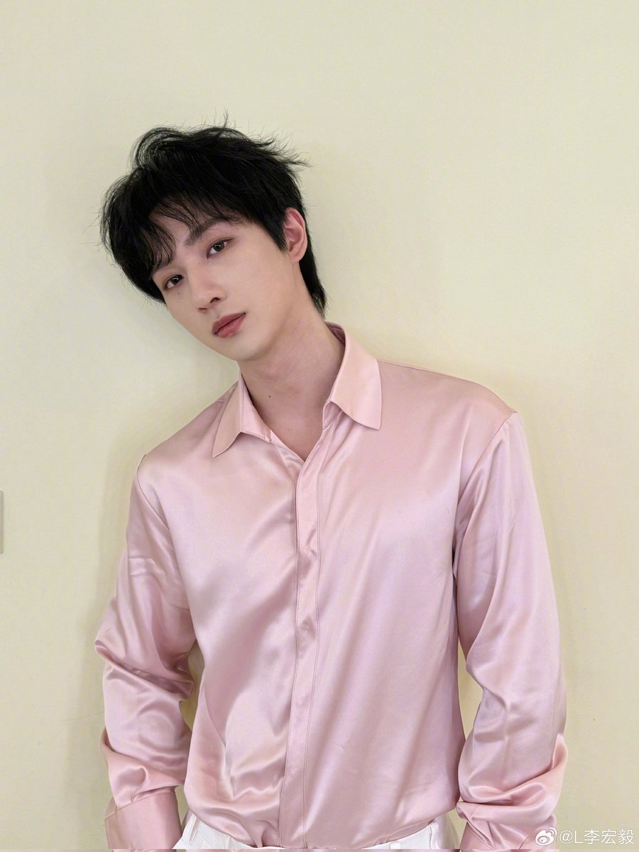 ทำไมต้องบังคับให้เค้าใส่สีชมพู