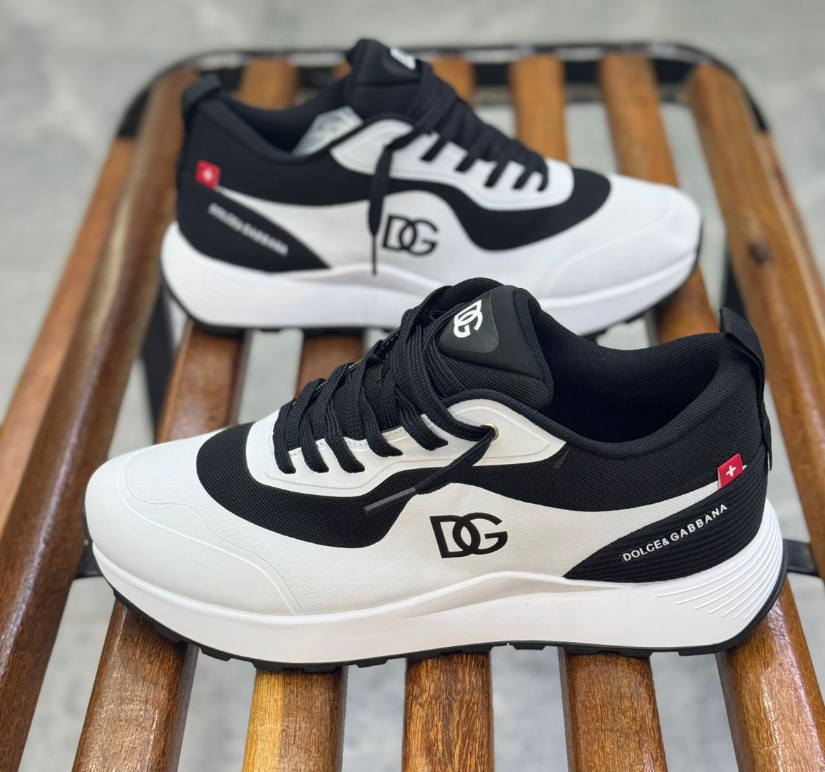 mik_faye's tweet photo. 40 a 45 Disponible a 22.000f❤️
Vente Livraison 🛵
Stock Limité ❌
Contact : +221 77 661 43 82📞 https://t.co/SdigWKMSfa