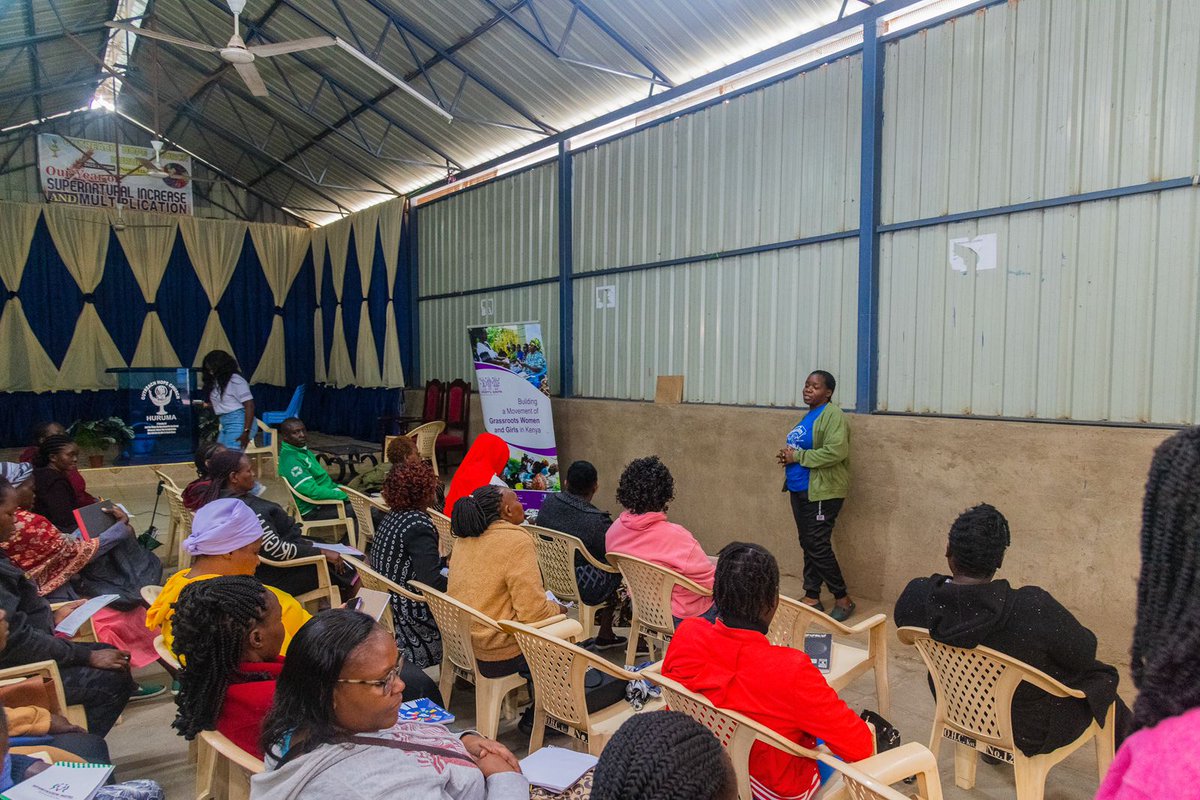 GROOTSKenya's tweet photo. 🌱 Community Voices for Clean Air! 🌍

Today, we convened 40 community champions, county officials &amp; partners for a powerful training on air quality &amp; waste management 🗑️💨

From digital advocacy to policy dialogue, grassroots voices are shaping healthier urban futures. https://t.co/Kzs90XddOL