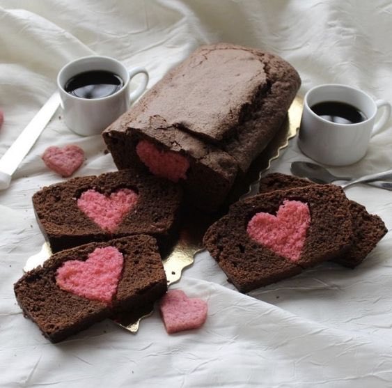 sweetxdessert's tweet photo. Chocolate pound cakes with pink hearts 💗 https://t.co/jswquFGt7F