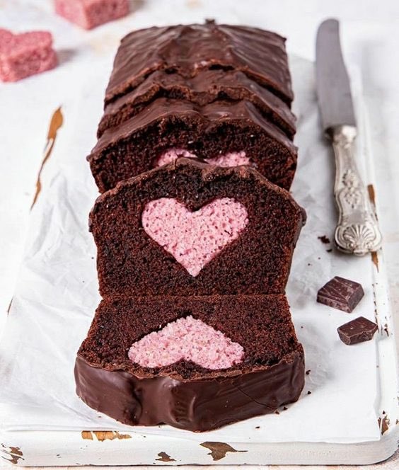sweetxdessert's tweet photo. Chocolate pound cakes with pink hearts 💗 https://t.co/jswquFGt7F