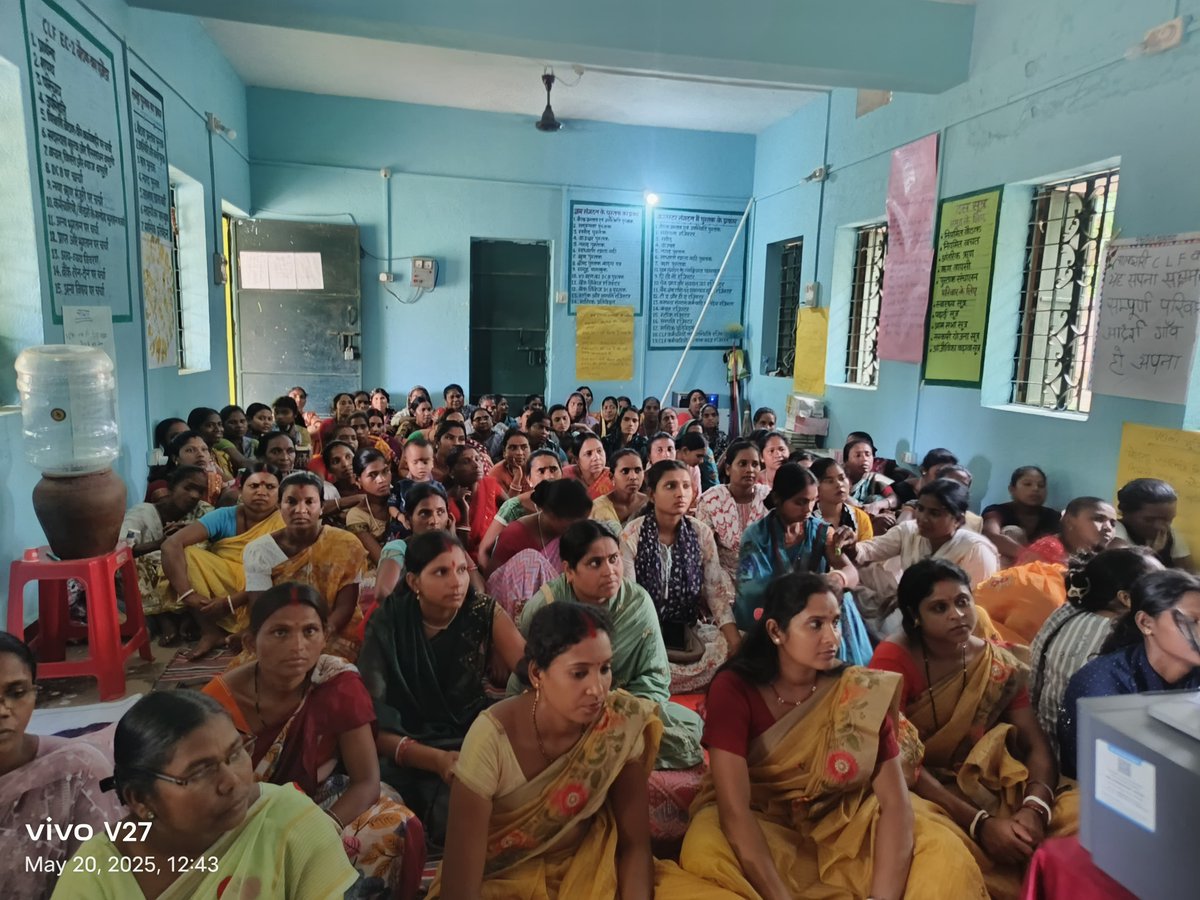 तालझारी प्रखंड में उमंग परियोजना के तहत आयोजित उन्मुखीकरण कार्यक्रम में बाल विवाह उन्मूलन और किशोरी सशक्तिकरण को लेकर सामूहिक संकल्प लिया गया।
👧 बेटियाँ पढ़ेंगी, बढ़ेंगी और खुलकर अपने सपने साकार करेंगी।
#BetiBachao #ChildMarriageFreeIndia <a href="/JharkhandCMO/">Office of Chief Minister, Jharkhand</a> <a href="/onlineJSLPS/">JSLPS Jharkhand</a>