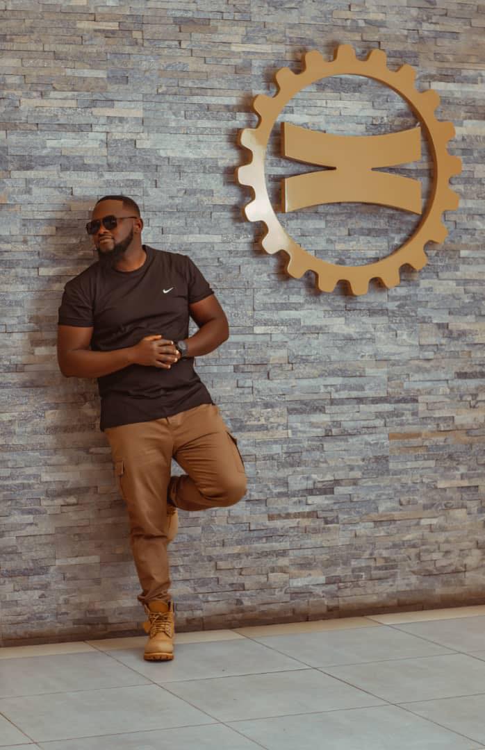 thenameisMag44's tweet image. Complete the sentence. You look reliable, kwati.......

Chose a bank that puts me first. What about you??!!

#YouFirst #Zanaco #MrMando