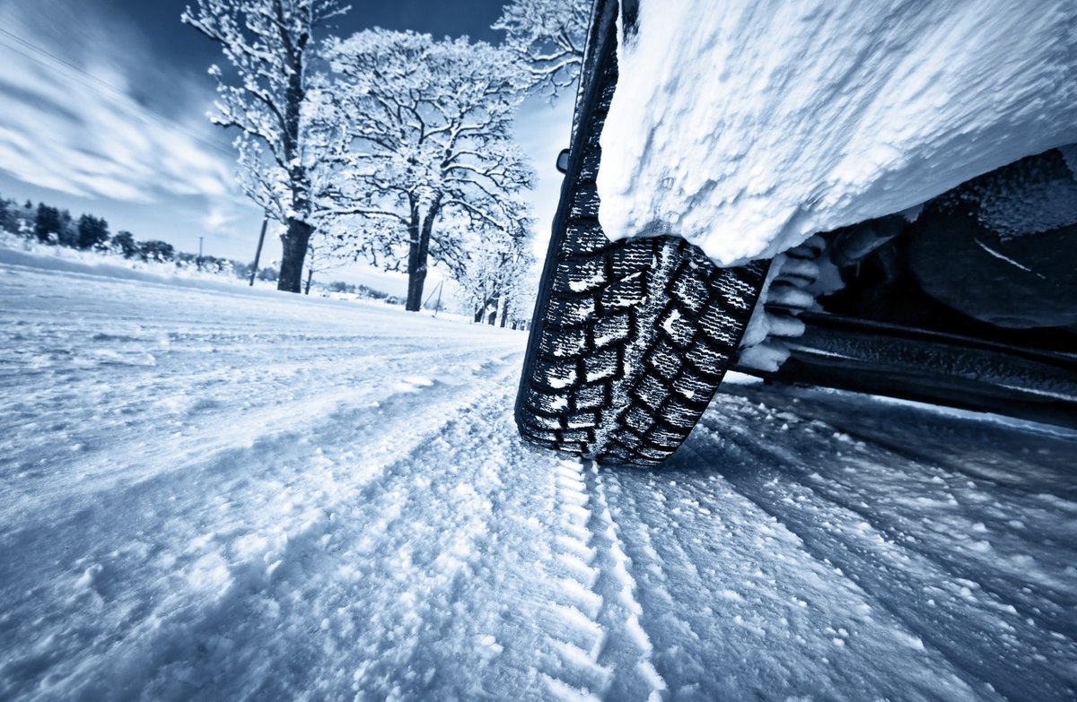 Tyre regulation starts at the global level. Standard are developed under the United Nations and form the backbone of type approval in the EU and beyond. Established by the United Nations Economic Commission for Europe (UNECE), UN Regulation No. 117 mandates:

🛞 Rolling