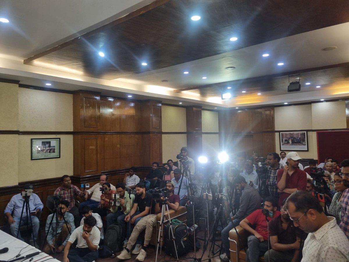anjali__27's tweet image. PC against the arrest of prof. M.A. khan!
Is calling out violence against minorities a crime in Modi's India?
It is imperative that we stand united & fearless. For each that you seek to silence, a hundred more will speak even louder.
Release professor #AliKhanMahmudabad