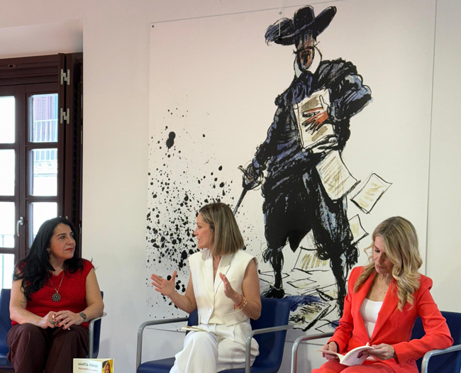 LaberintoAres's tweet photo. Marta Ferrer presentó "Parando el mundo", junto a Alicia Arés y Ana Belén Roy. Biblioteca Iván de Vargas, Madrid. 19 mayo, 2025 https://t.co/PpAMRTLnbf