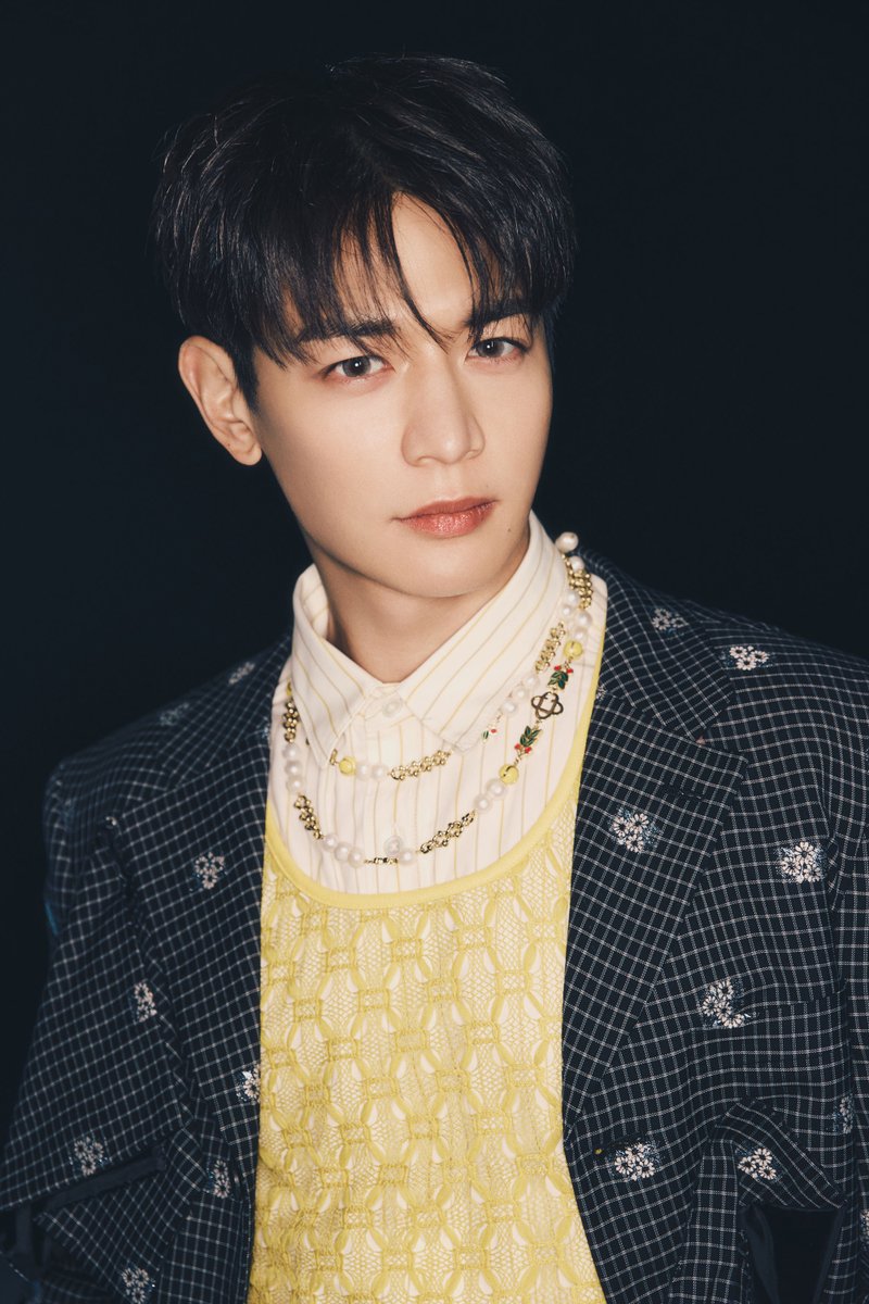 SHINee tweet media