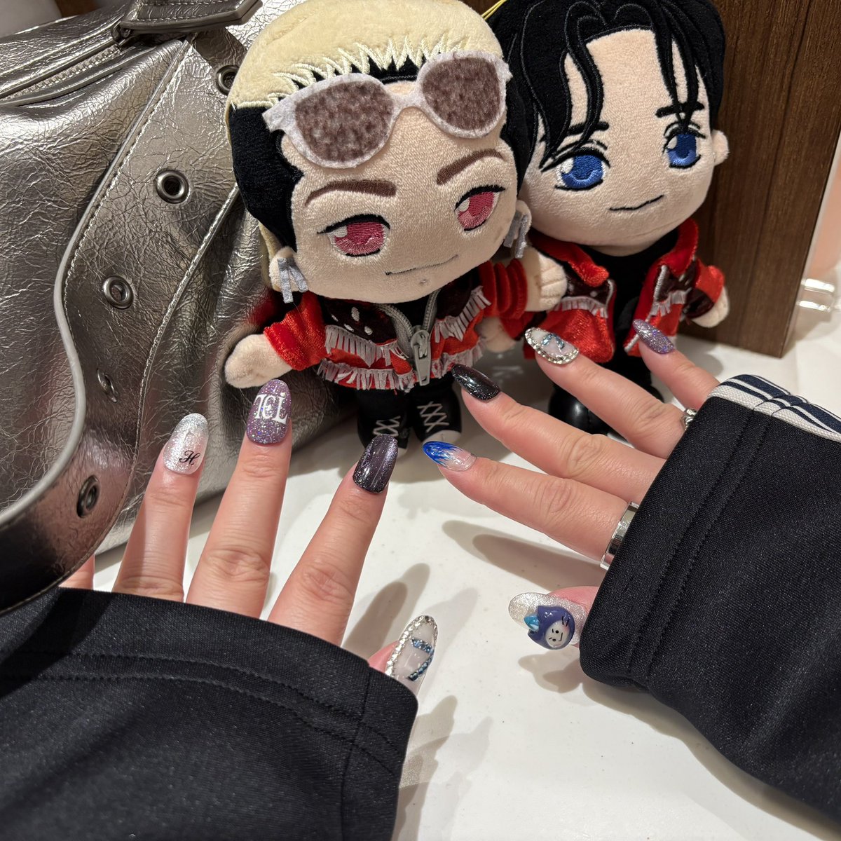 na2_chill's tweet photo. 大好きなヒョンソクくんネイル　

 #トゥメつめ界隈 https://t.co/hVmlHDq2nx